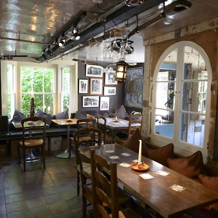 The Woolpack Inn Wavehorne Exterior photo