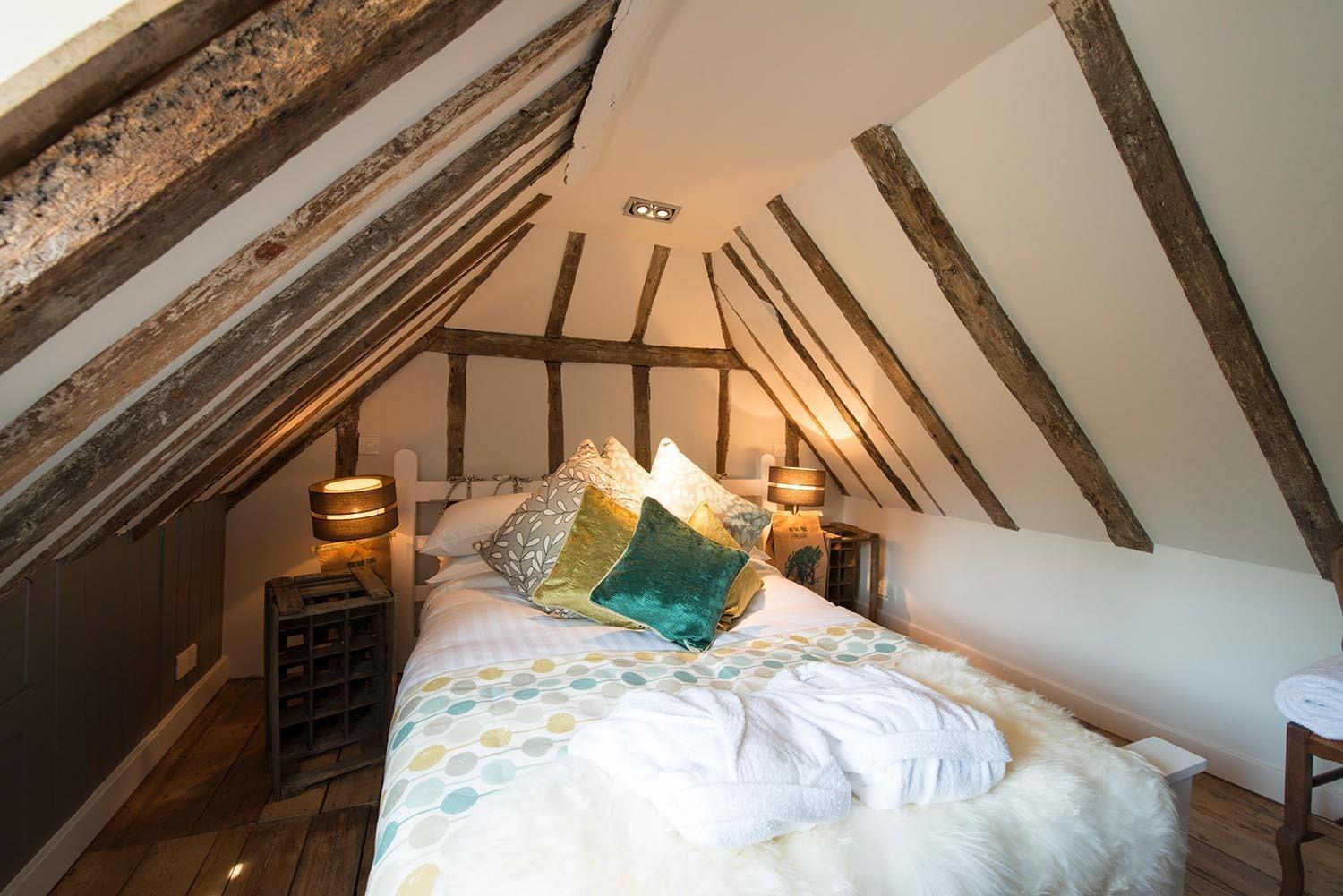 The Woolpack Inn Wavehorne Room photo
